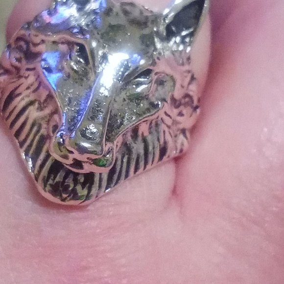 NEW! Silver Tone Metal 3D Raised Wolf Ring Size 9.5 - Picture 5 of 7